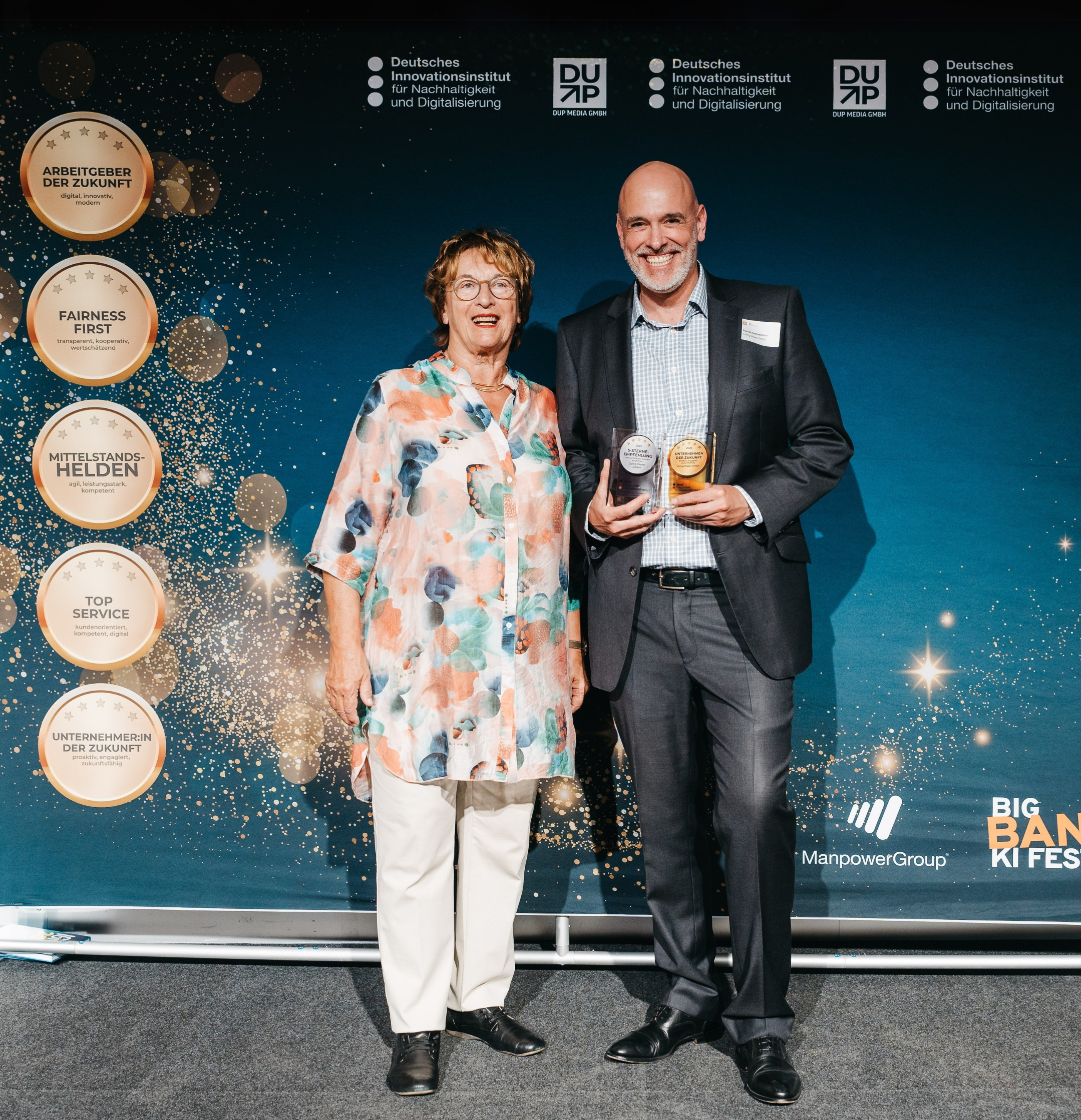 Living Water DUP Unternehmen der Zukunft 5 Sterne Award Sprudelwasser aus dem Hahn mit Kohlensure Living Water DUP Unternehmen der Zukunft 5 Sterne Award Sprudelwasser aus dem Hahn mit Kohlensure